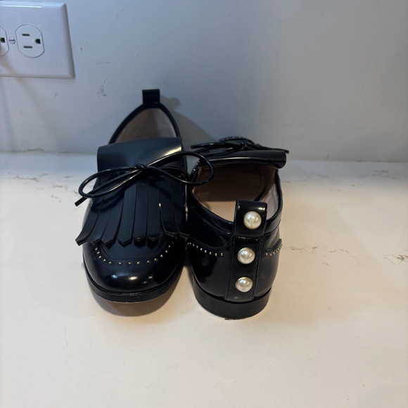 Zara Shoes - Zara Black Scalloped Pearl Studded Faux Leather Bow Chunky Heel Loafers Sz 40,10